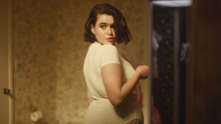 How To Nail Your Nudes As A Plus-Sized Girl?