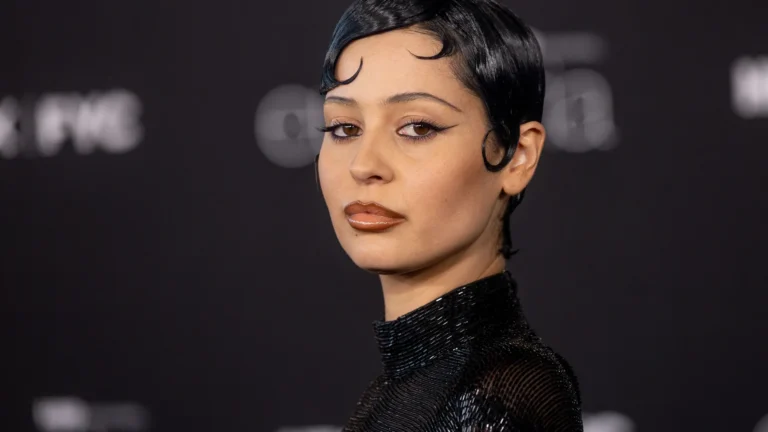 ‘Revenge Eyeliner’ Is the New Revenge Dress ‘Revenge Eyeliner’ Is the New Revenge Dress – Bold Makeup Trend 2026