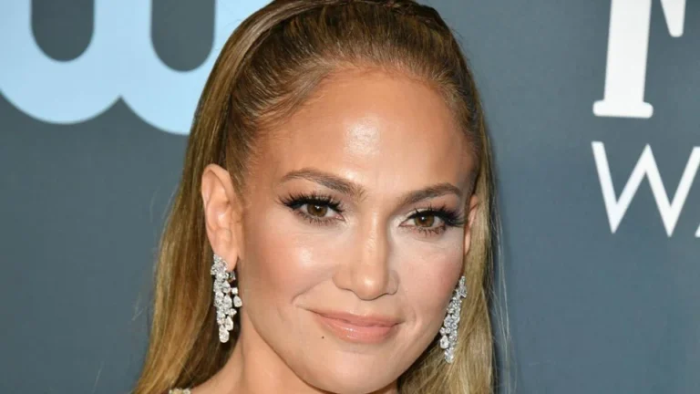 Jennifer Lopez’s Music Career: How the American Singer Became a Global Pop Icon Jennifer Lopez Music Career: Rise to Global Pop Icon