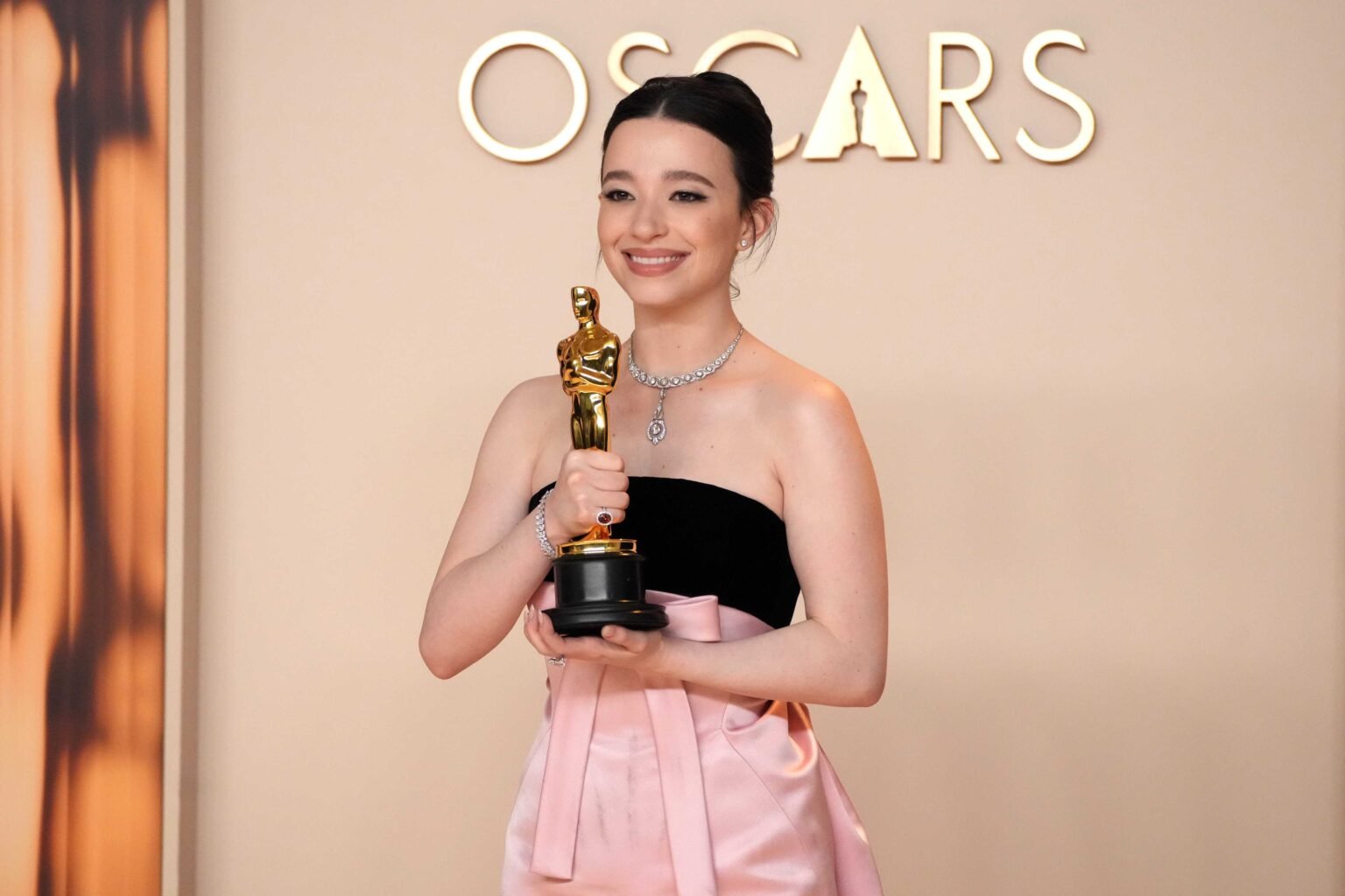 Mikey Madison Biography: Age, Movies, Career, Family, and Interesting Facts About the American Actress Mikey Madison Biography: Age, Movies, Career, Family & Facts