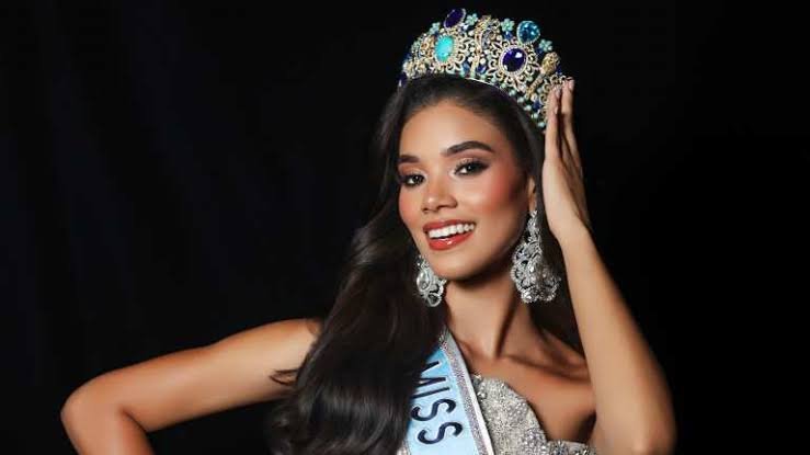 Who Is Dominican Model Joheirry Mola? Biography and Career Highlights Who Is Joheirry Mola? Biography & Career Highlights